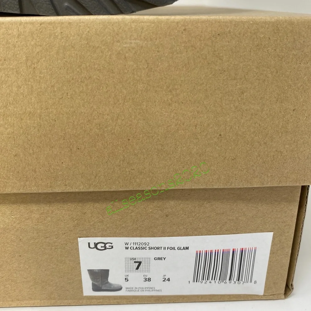 UGG 💥SALE!💥 Classic Short 2 Foil Glam Women’s Boots Size 7 1112092 - Picture 4 of 9